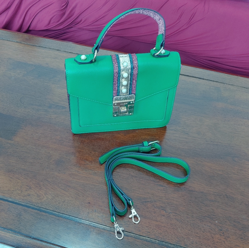🦚 AVAILABLE IN BUNDLE!/ Green, purple and Gold Shoulder bag or Handbag from A - Picture 4 of 14